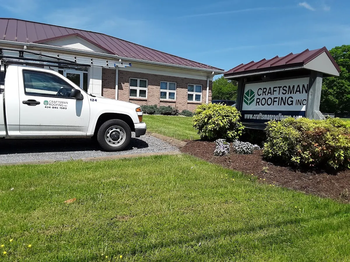 Quality Ice Dam Removal by experienced craftsmen in Thoroughbred Farms